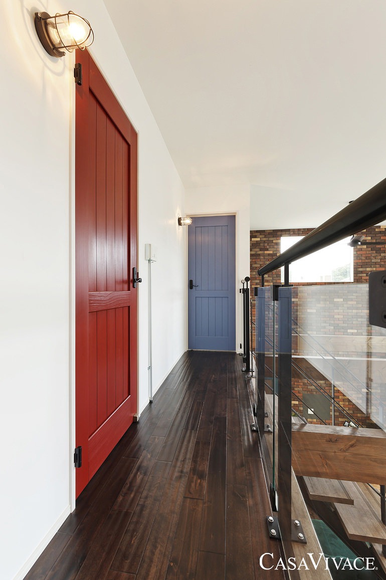 こだわりのアイテムに囲まれたネオ・ヴィンテージを楽しむ家