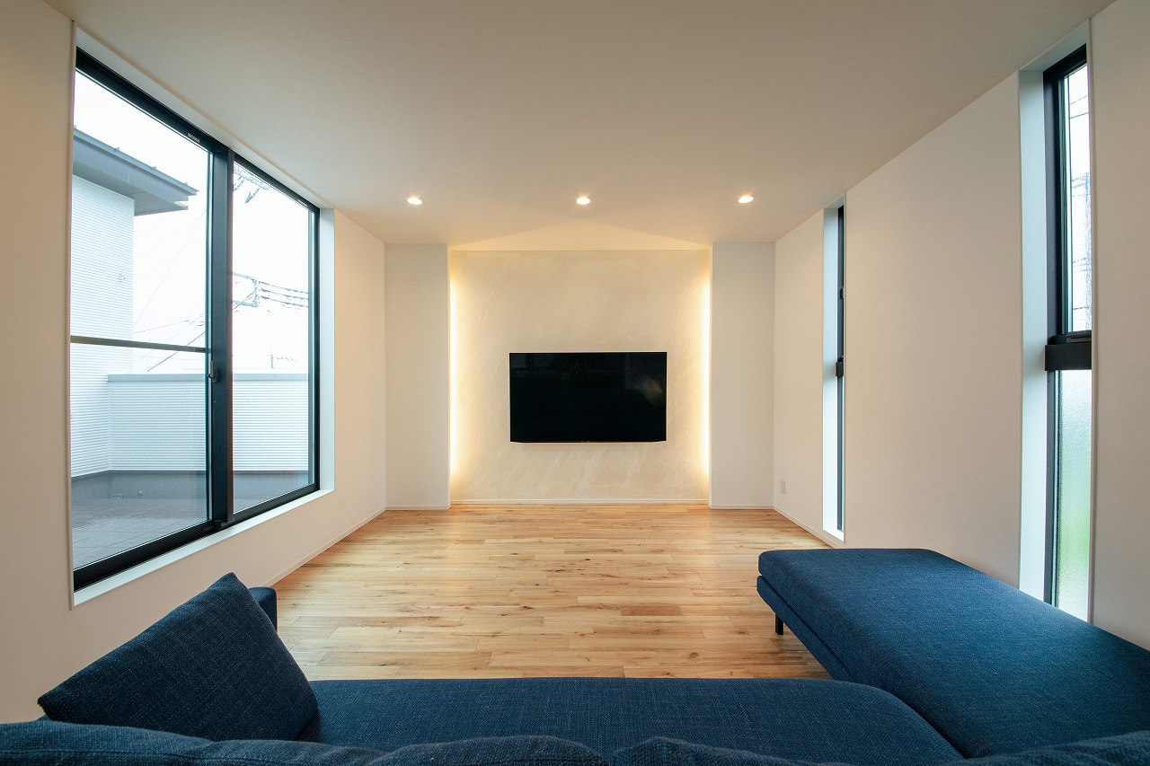 ほどよい距離感が心地いいスタイリッシュな半二世帯住宅